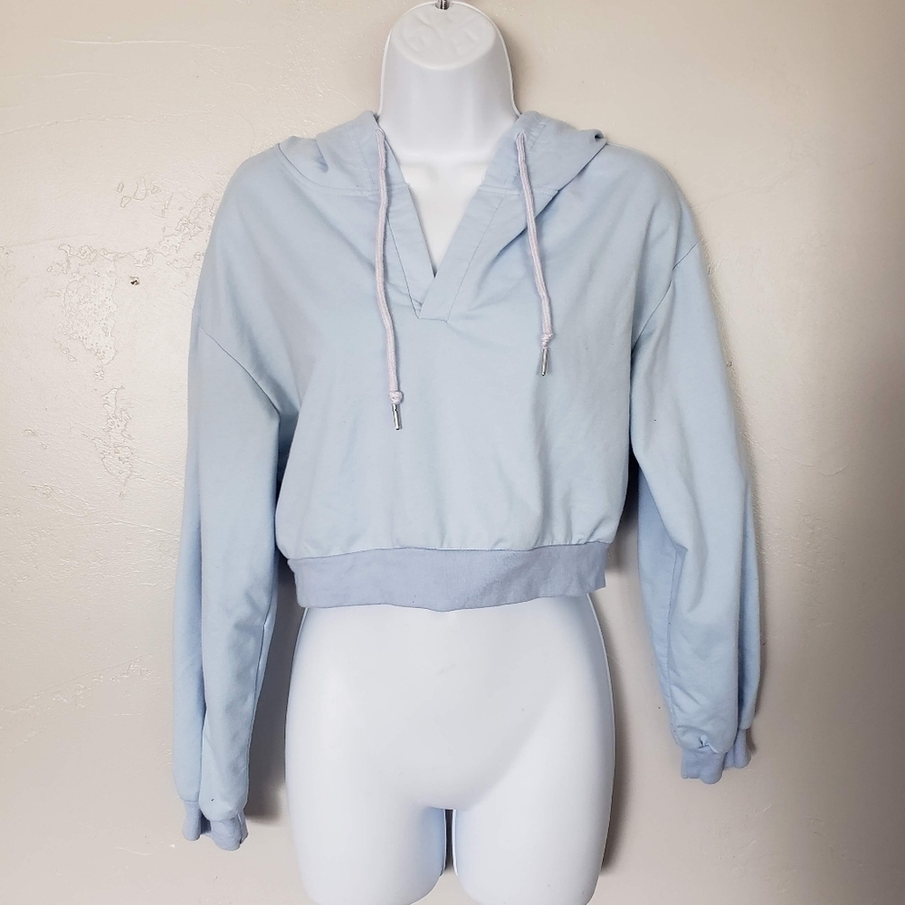 Light Blue Long Sleeve Cropped Sweatshirt Hooded V-neck Small